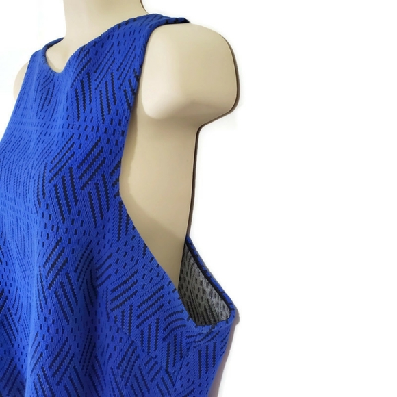 Forever 21 Plus Geometric Print Crop Tank Top - Picture 4 of 10